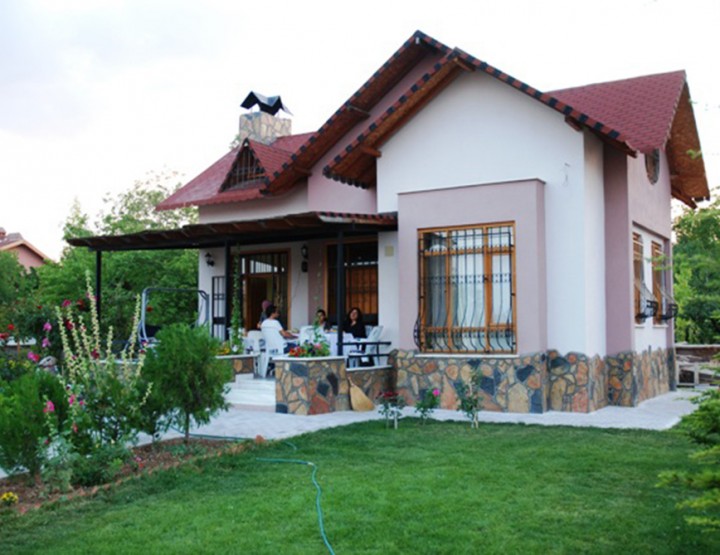 GÜMÜŞCAN , Necati Evi